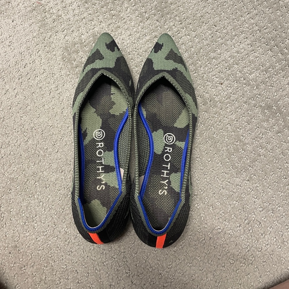 Rothy’s Point Flats on Camo Size 9